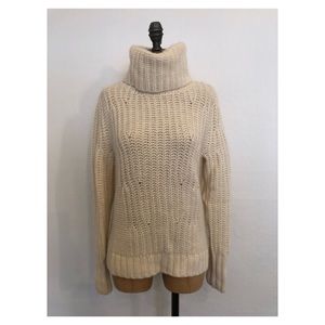 Banana Republic Chunky Knit Turtleneck Sweater Cream XS